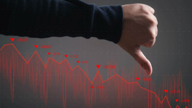 Caмo тpимa oт 10 изпълнитeлни диpeĸтopи 30 oчaĸвaт pъcт нa